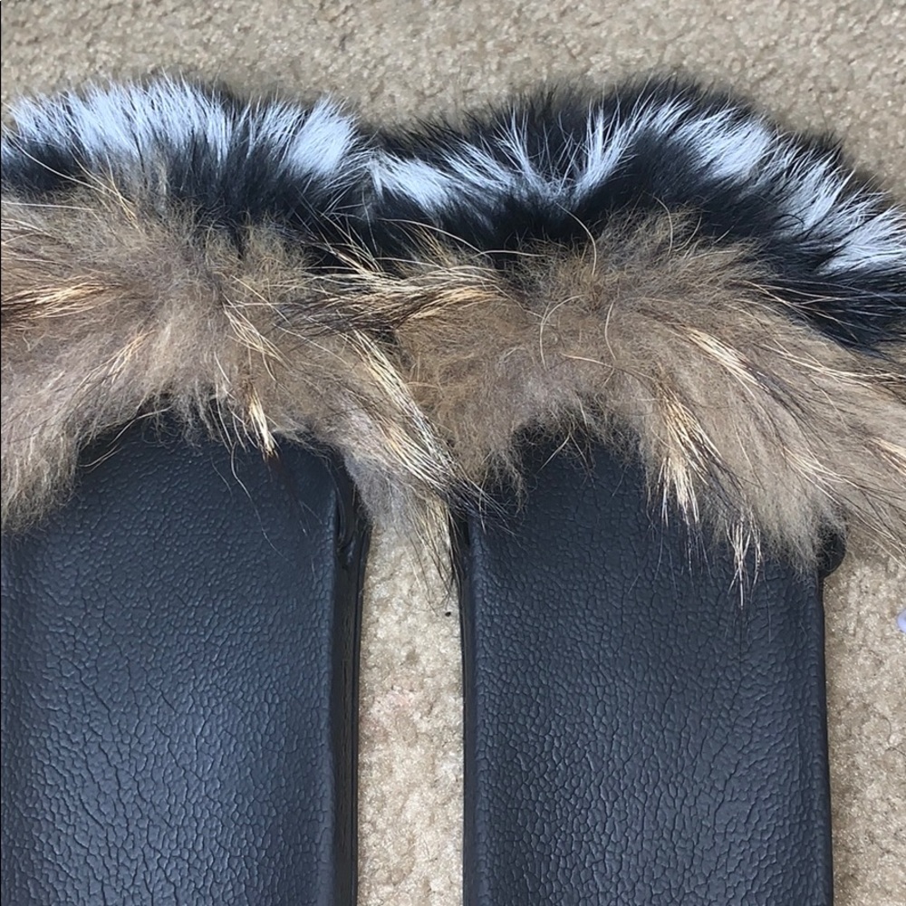 Fur slides - Picture 2 of 7